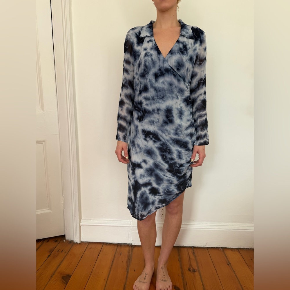 Miaou tie dye navy and White Long Sleeve Dress